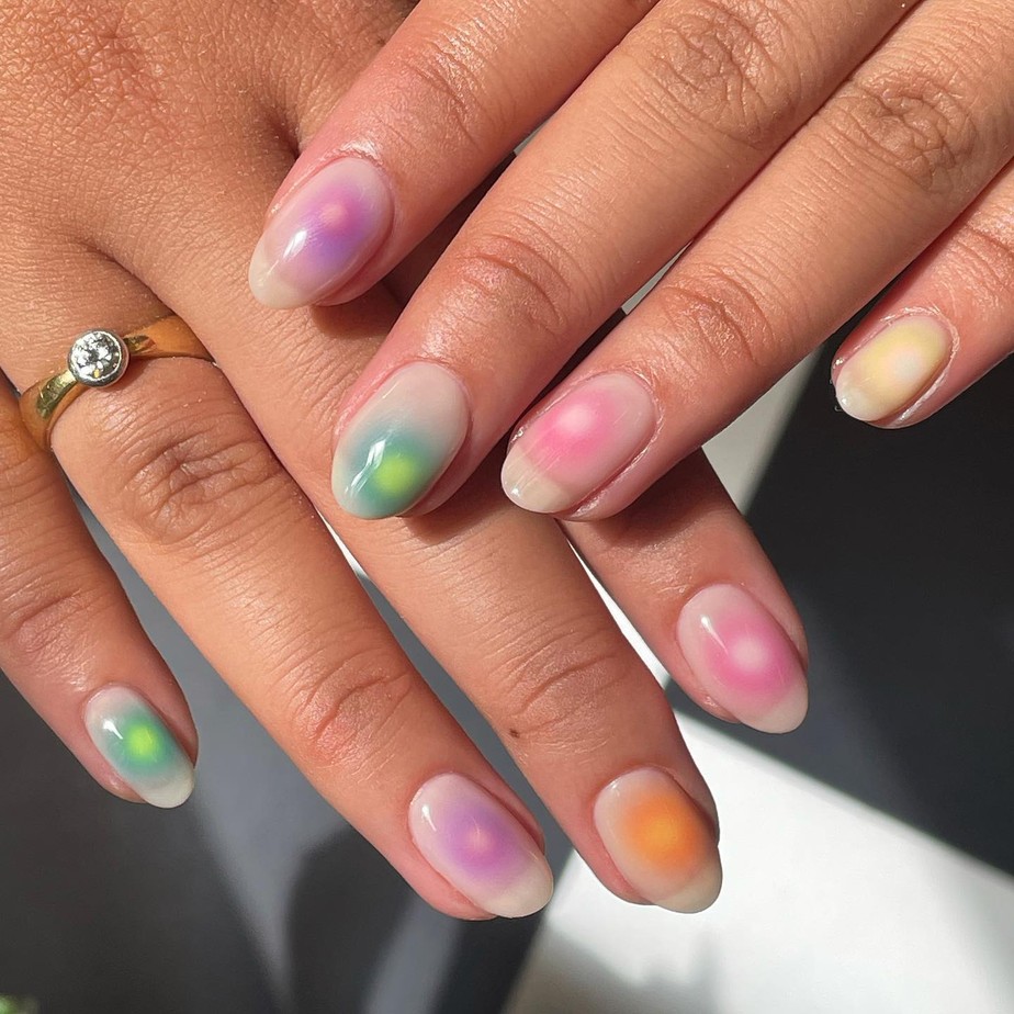 aura nails