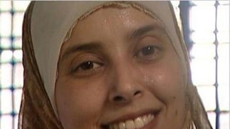 Ahlam Ahmad Al-Tamimi  é acusada de participar de ataque em Jerusalem, em 2001; FBI oferece recompensa de US$ 5 milhões — Foto: Reprodução