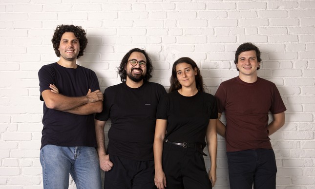 Thiago Achatz, Mateus Craveiro, Sophie Secaf e João Pedro Thompson, fundadores da Z1