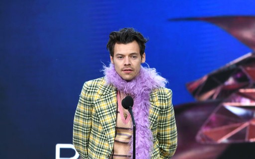 Harry Styles revela significado do sucesso 'Watermelon Sugar