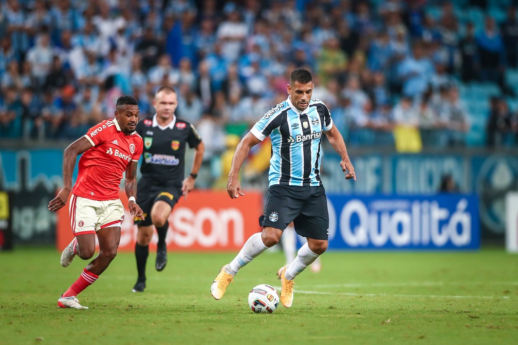 Diego Souza no Gre-Nal  Foto: Lucas Uewbel/Divulgao Grmio