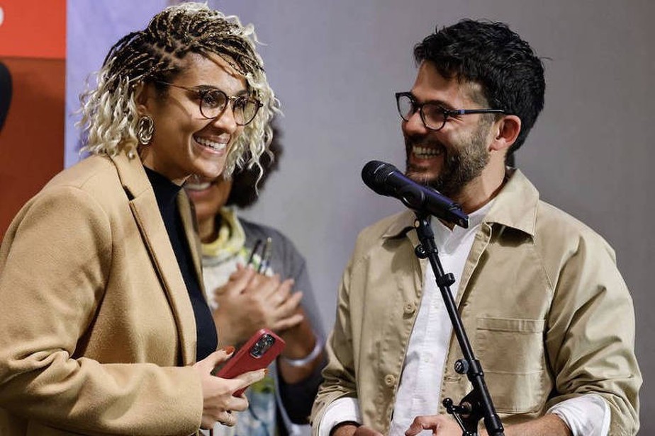 Gabriela de Matos e Paulo Tavares recebem o Leão de Ouro na Bienal de Arquitetura de Veneza
