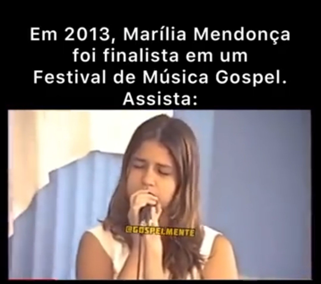 Marília Mendonça cantando aos 18 anos  (Foto: Reprodução / Instagram )