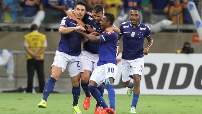 Cruzeirenses destacam superação e empenho na vitória da classificação