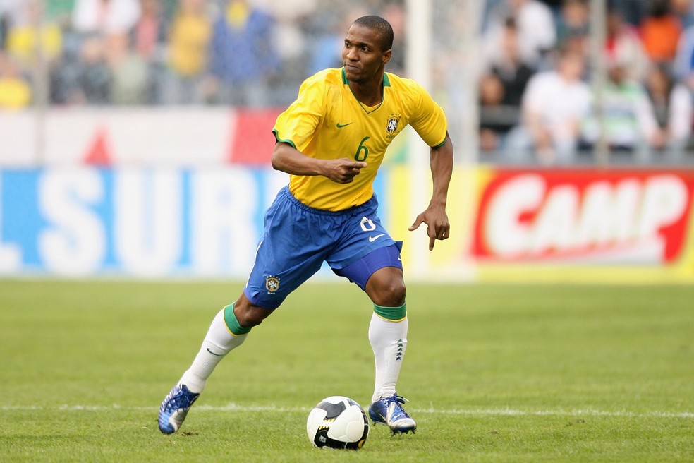 Gilberto foi o último jogador do Cruzeiro convocado pela Seleção para uma Copa — Foto: Agência Estado