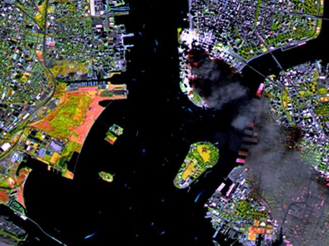 Imagem de satélite de Manhattan, feita em 11 de setembro às 11:55 (horário local) (Foto: Reprodução NASA)