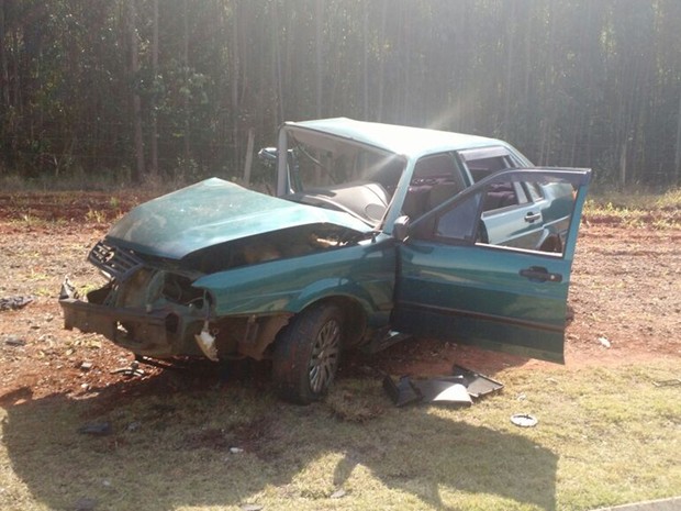 Motorista tentou ultrapassagem proibida e morreu, diz polícia (Foto: Victor Gomes/ TV TEM)