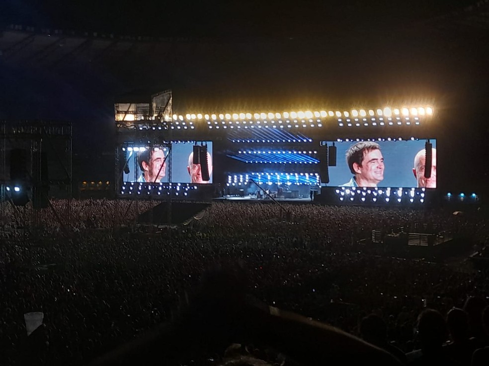 "Me Sinto S&oacute;" foi a m&uacute;sica escolhida para encerrar o show do Skank &mdash; Foto: Danilo Girundi/TV Globo 