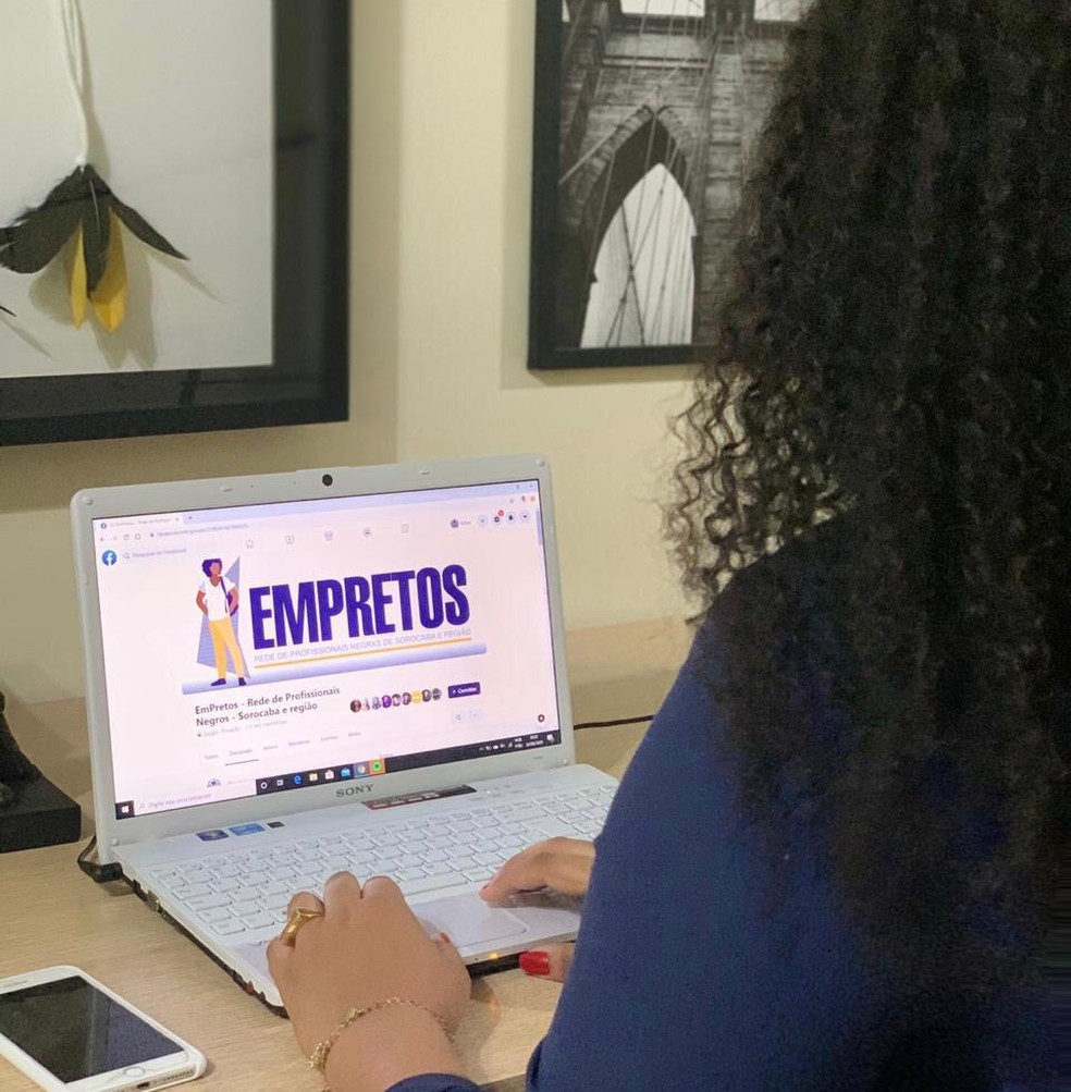 Paula Oliveira, profissional de recursos humanos, criou o grupo para auxiliar também empreendedores negros — Foto: Arquivo pessoal