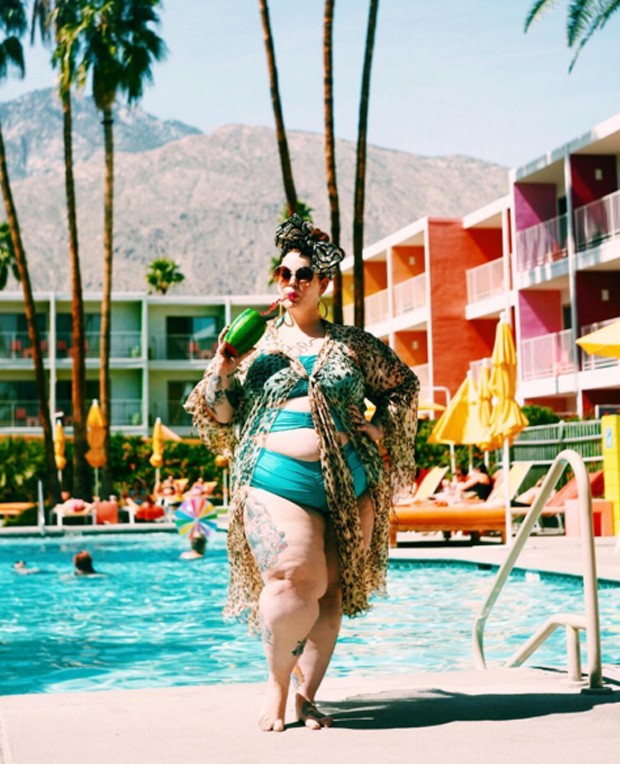 A modelo plus size Tess Holliday grávida de seis meses (Foto: Reprodução Instagram)