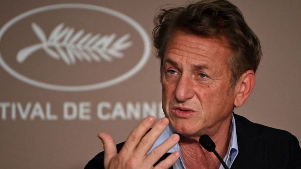 Ator Sean Penn exige que todos os integrantes da série Gaslit sejam vacinados — Foto: Getty Images via BBC