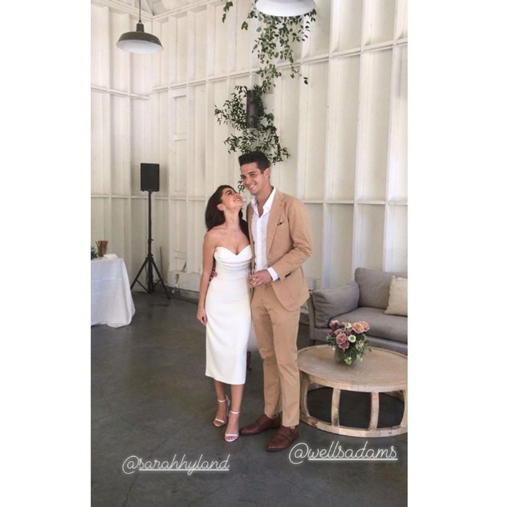 Festa de noivado de Sarah Hyland e Wells Adams (Foto: Instagram)