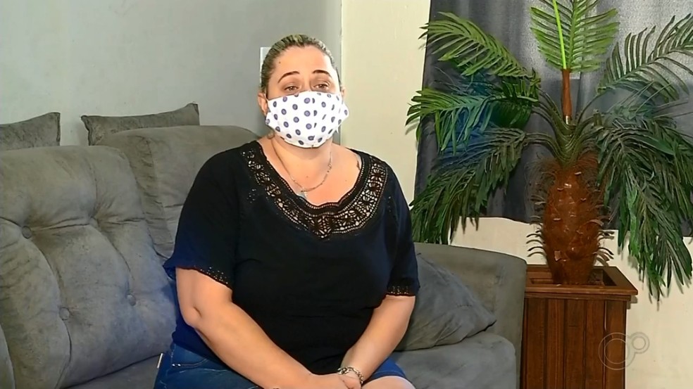 Mãe da menina contratou advogado para tentar recuperar a guarda da filha — Foto: Reprodução/TV TEM 