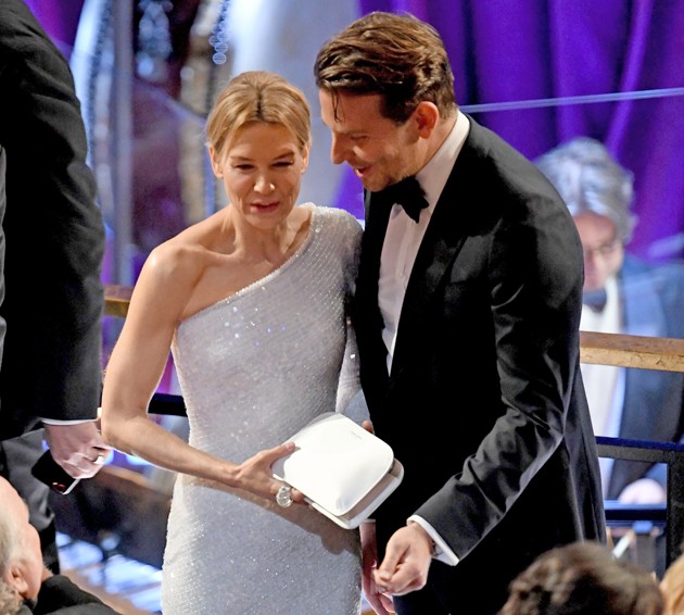Renée Zellweger e Bradley Cooper no Oscar 2020 (Foto: Getty Images)