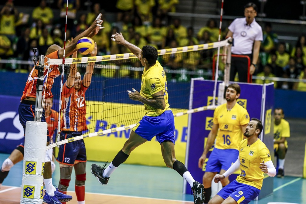 Brasil e Holanda voltam a se enfrentar nesta segunda (Foto: Wander Roberto / Inovafoto)