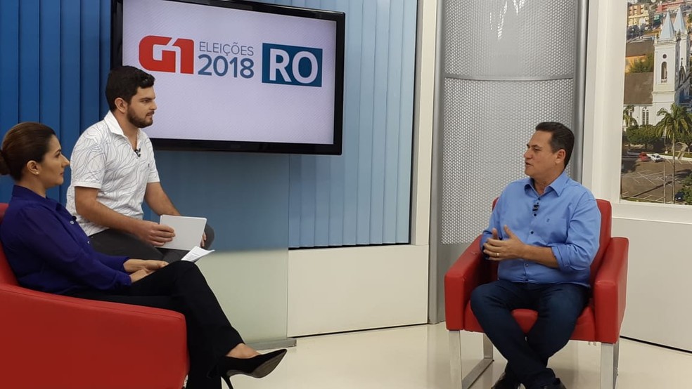 Candidato Maurão de Carvalho fala com o G1 sobre propostas do governo — Foto: Cássia Firmino/G1