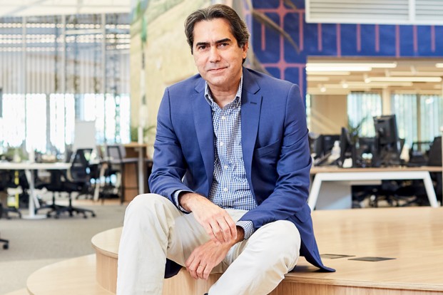PROXIMIDADE - Carlos Andrade, da EDP, conta que as oito startups em que o fundo de CVC da empresa investe são fornecedoras (Foto: Arthur Nobre)