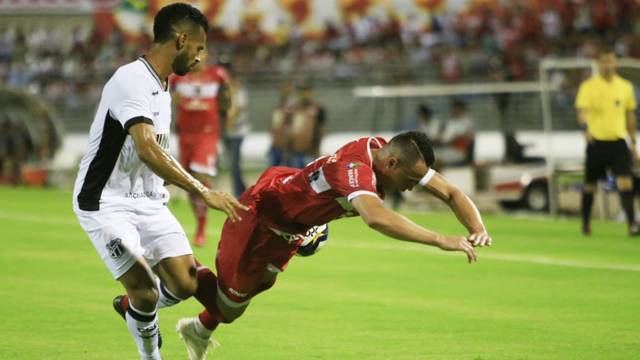 CRB x Ceará, no Rei Pelé