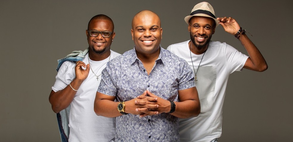 Katulê, João Oxente, Barbara Hyrla, Leticia Freitas e DJ André Bahia, tocam no Réveillon Renascence — Foto: Divulgação