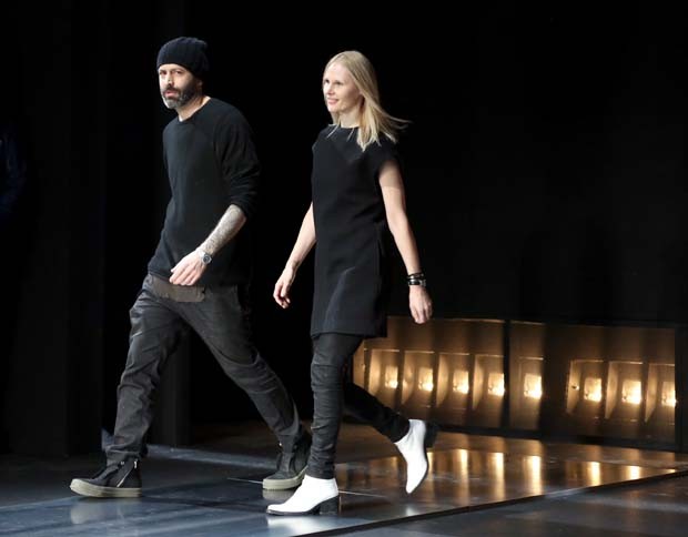 O casal deixa a direção criativa da marca após oito anos (Foto: Getty Images)