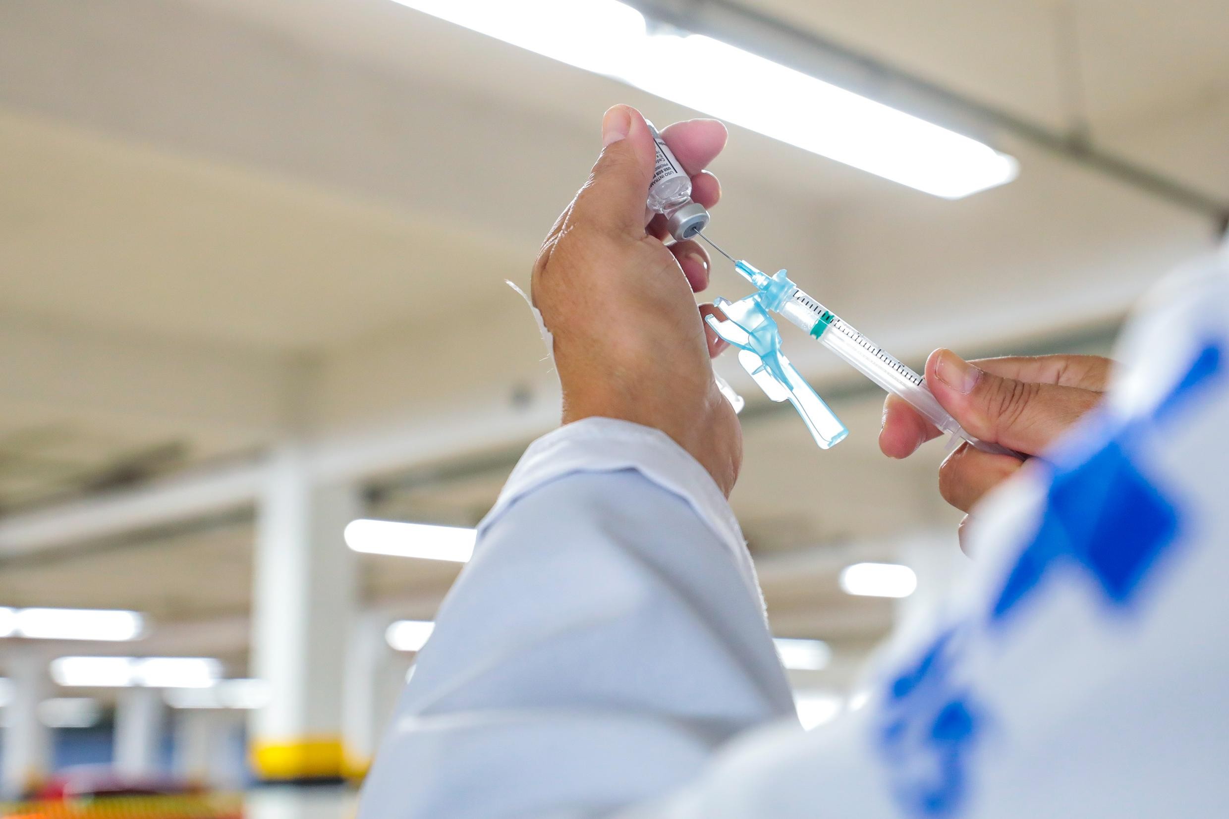 Municípios do RS temem 'apagão' por falta de vacina contra a Covid, diz Conselho das Secretarias de Saúde