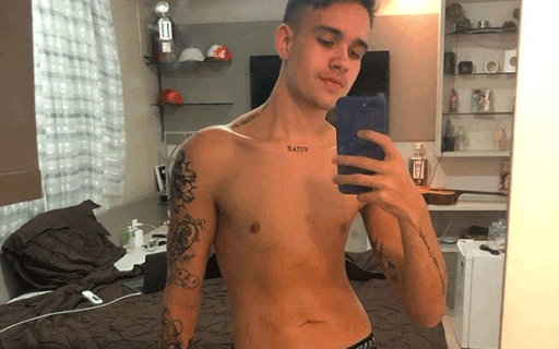 Filho de Solange Almeida posta foto de cueca após emagrecer 75 quilos