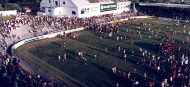 Qual foi o último ano que o Atlético paranaense caiu para Série B?