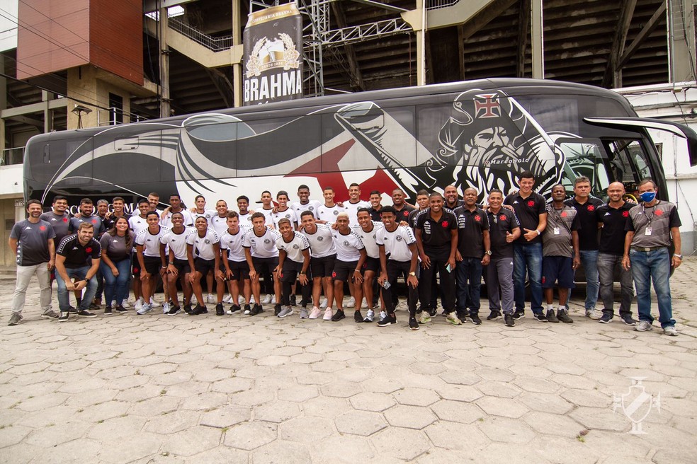 Com Andrey Marlon Gomes E Vinicius Vasco Divulga Relacionados Para A Copinha Vasco Ge
