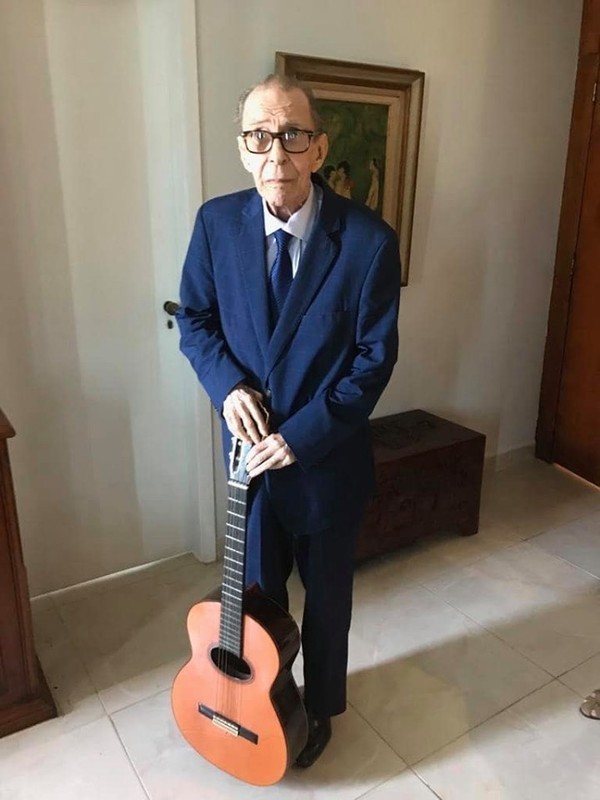 Cantor e compositor João Gilberto, de 88 anos, sofria problemas de saúde há anos, mas causa da morte não foi divulgada (Foto: Reprodução)