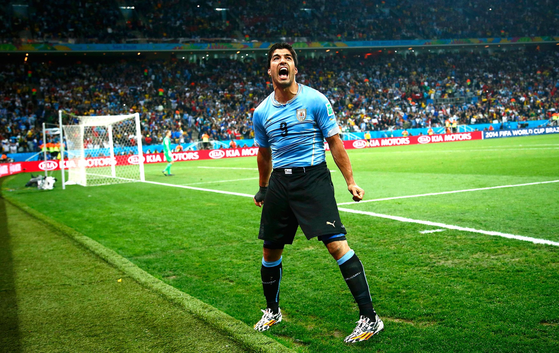 Suárez volta a estádio onde brilhou na Copa 2014 ainda em busca de primeiro gol fora pelo Grêmio