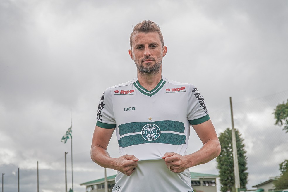Henrique disputou a Copa do Mundo pelo Brasil em 2014 — Foto: Divulgação/Coritiba