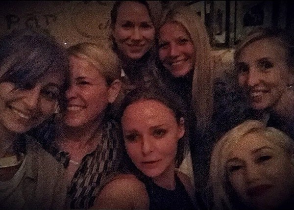 A noite das meninas de Gwyneth Paltrow envolveu Nicole Richie, Chelsea Handler, Naomi Watts, Gwen Stefani e Stella McCartney  (Foto: Instagram)