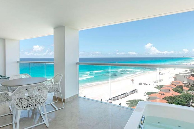 Perlla curte lua de mel em resort de Cancún com diárias de até R$ 36 mil (Foto: Divulgação)