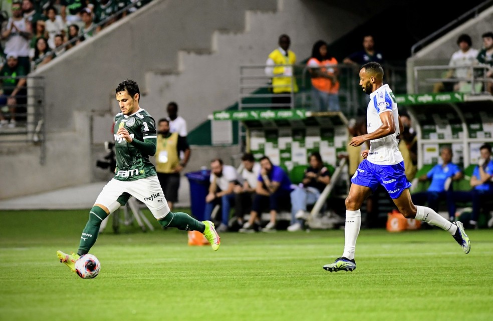 Raphael Veiga em Palmeiras x São Bento — Foto: Marcos Ribolli