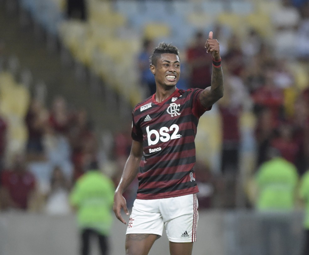 Bruno Henrique em ação pelo Flamengo no Maracanã — Foto: André Durão/GloboEsporte.com