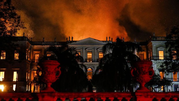 Um incêndio atingiu, no início do mês, o Museu Nacional do Rio de Janeiro, na Quinta da Boa Vista, destruindo o palácio e a maior parte de seu acervo (Foto: Tânia Rêgo/Agência Brasil)