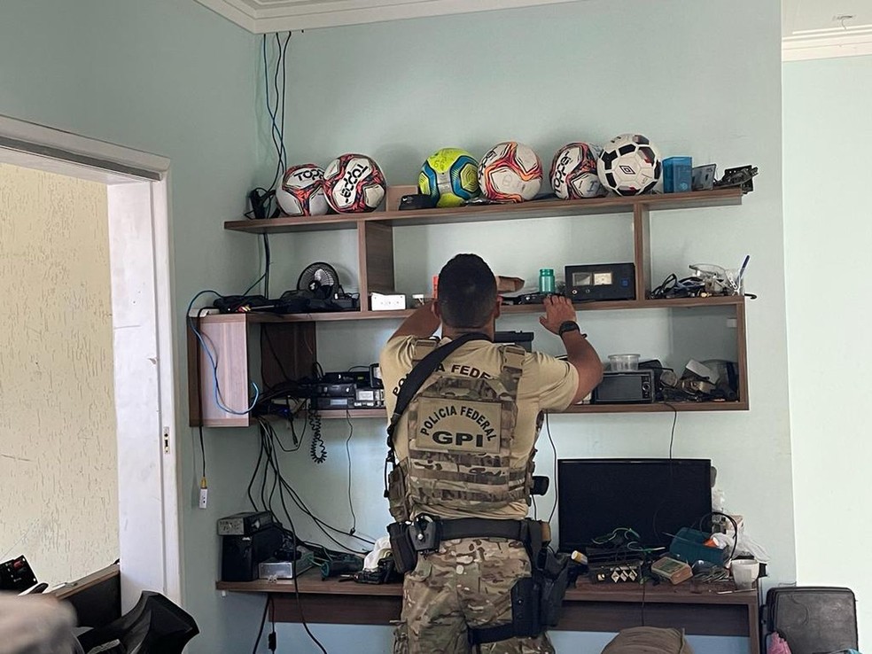 PF deflagra operação para apurar manipulação de resultados esportivos no Campeonato Sergipano  — Foto: PF/SE