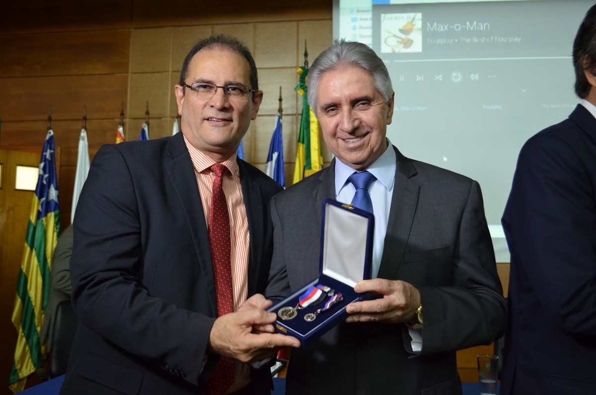 Rede Amazônica recebe comenda Governador Teixeira