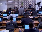 Senadores batem boca durante discussão do parecer de Anastasia