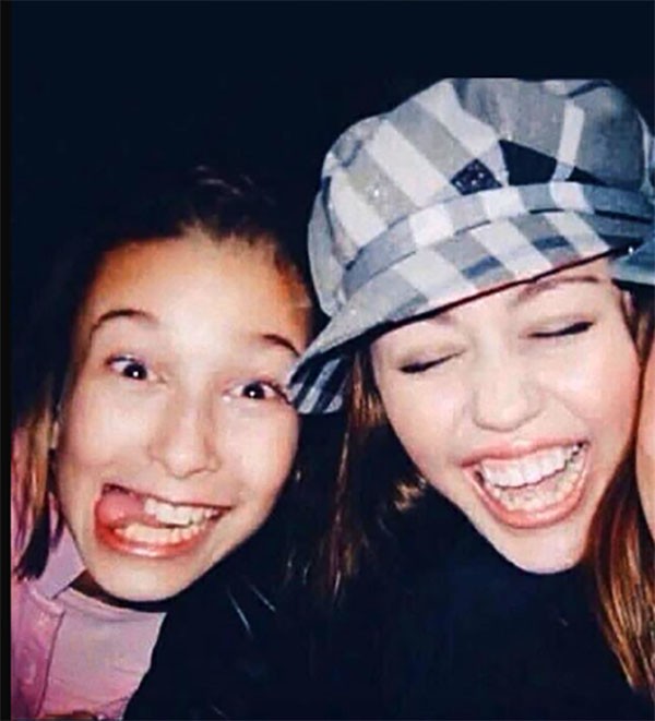 Hailey Baldwin e Miley Cyrus (Foto: Instagram)