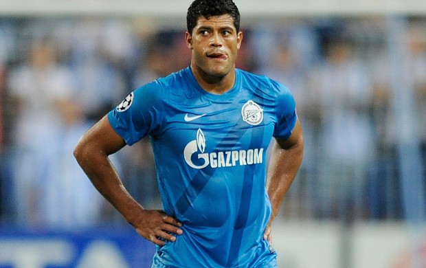 Hulk marca, Zenit vence fora de casa e vira líder do Campeonato