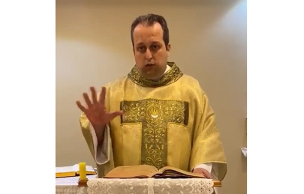 Padre Cássio Augusto, da Paróquia Nossa Senhora da Assunção, em Ceilândia, no DF, morreu vítima da Covid-19 — Foto: Reprodução/Redes sociais
