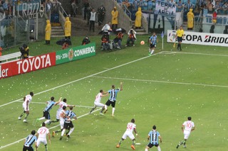 Grêmio pede antecipação de quartas do Gauchão para viajar ao Equador