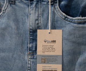 Renner lança calças jeans rastreadas por blockchain