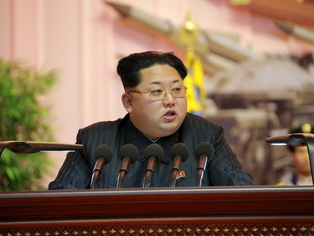Líder norte-coreano Kim Jong-un, em imagem liberada em 5 de dezembro de 2015 (Foto: KCNA / via Reuters)
