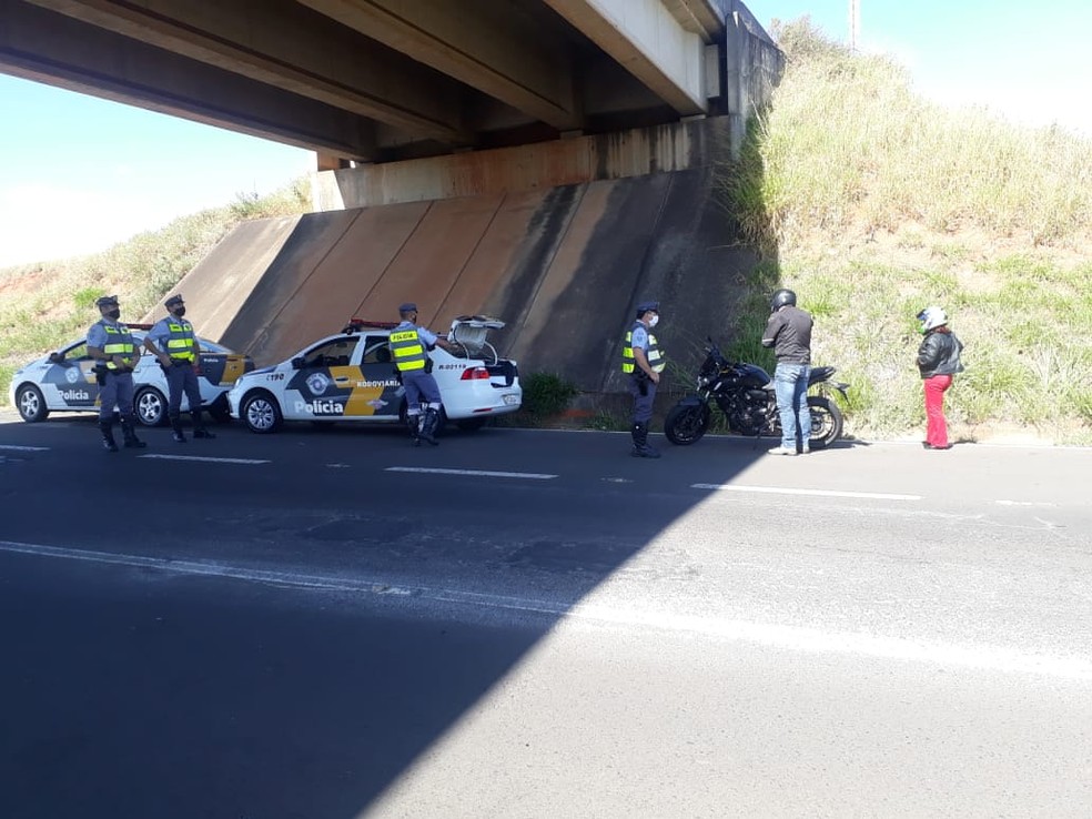 Polícia Rodoviária realizou uma fiscalização com foco nos motociclista durante a manhã em Bauru — Foto: Polícia Rodoviária /Divulgação 
