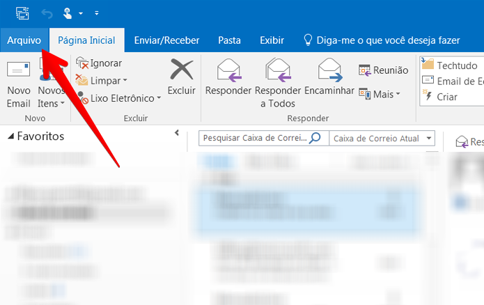 Inicie o processo clicando no menu Arquivo do Outlook (Foto: Reprodução/Filipe Garrett)