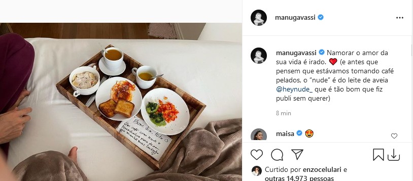 Manu Gavassi ganha café da manhã na cama do namorado, Jullio Reis (Foto: Reprodução/Instagram)