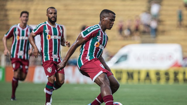 Arias, meia do Fluminense, na vitória por 2 a 0 em cima do Resende