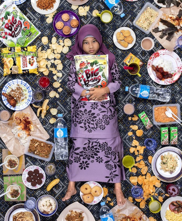 Nur Zarah Alta Nabila Binti Mustakim, 7, de Kuala Lumpur, Malásia (Foto: Gregg Segal)